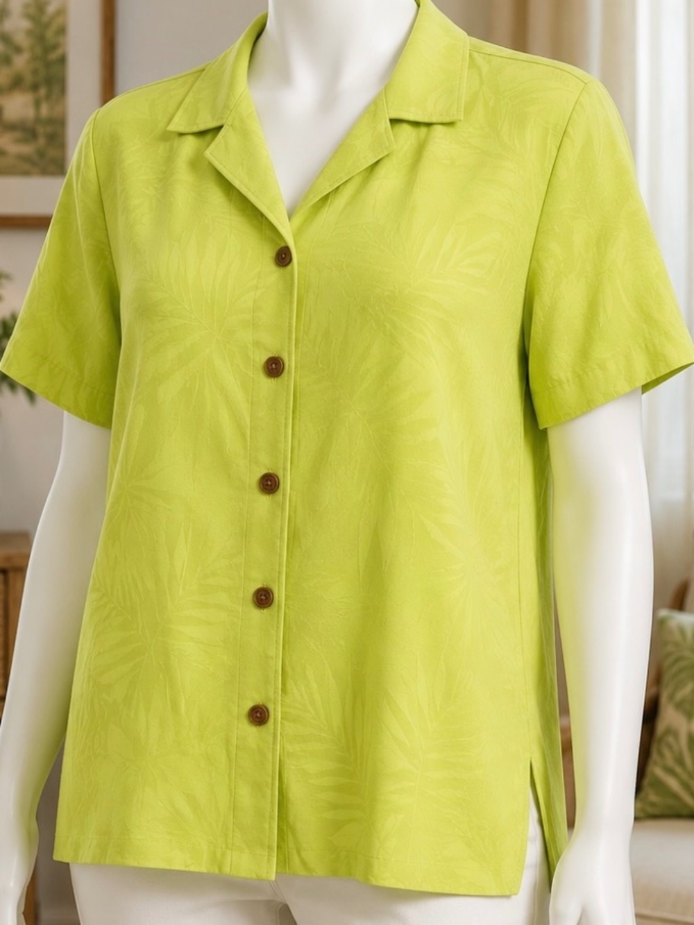 NWT Westbound blouse size 12 pretty lime green short sleeves